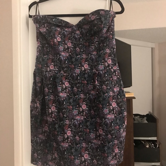 ARITZIA Talula Floral strapless Dress - Picture 4 of 9